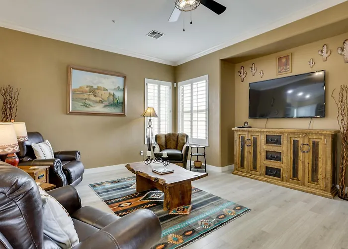 Holiday home Mtn-view Patio Oasis! Luxe Family In *
