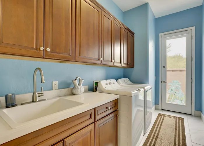 Holiday home Mtn-view Patio Oasis! Luxe Family In *