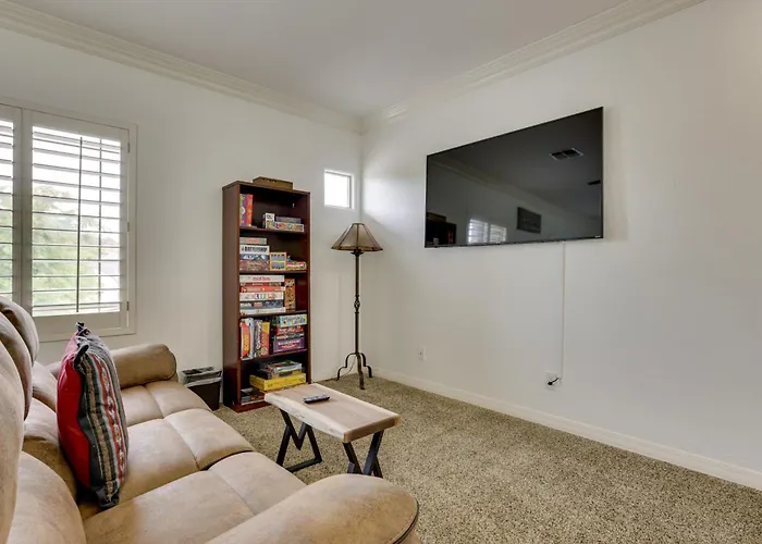 Holiday home Mtn-view Patio Oasis! Luxe Family In *